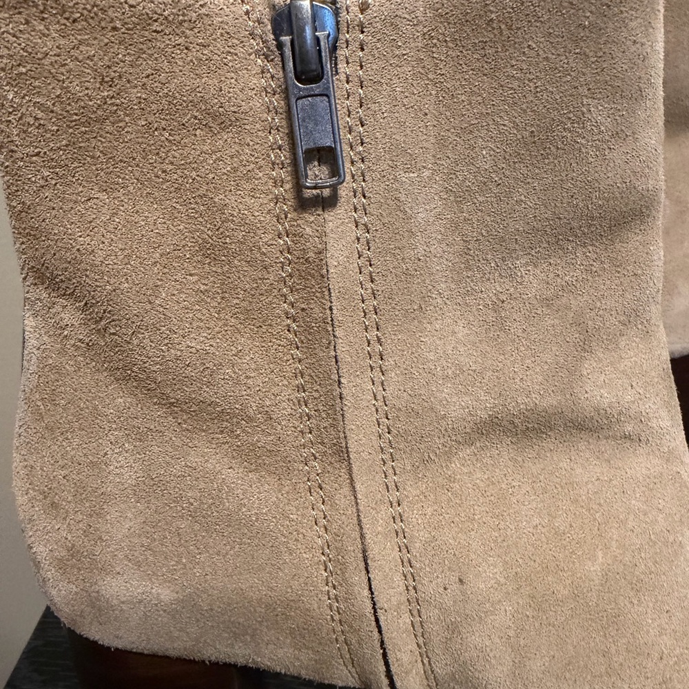 Madewell Beige Suede Ankle Booties 6.5 Stacked Heel - Picture 9 of 16